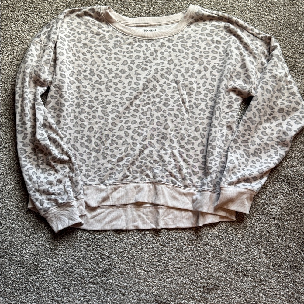 Tek Gear Gray Animal Print Top